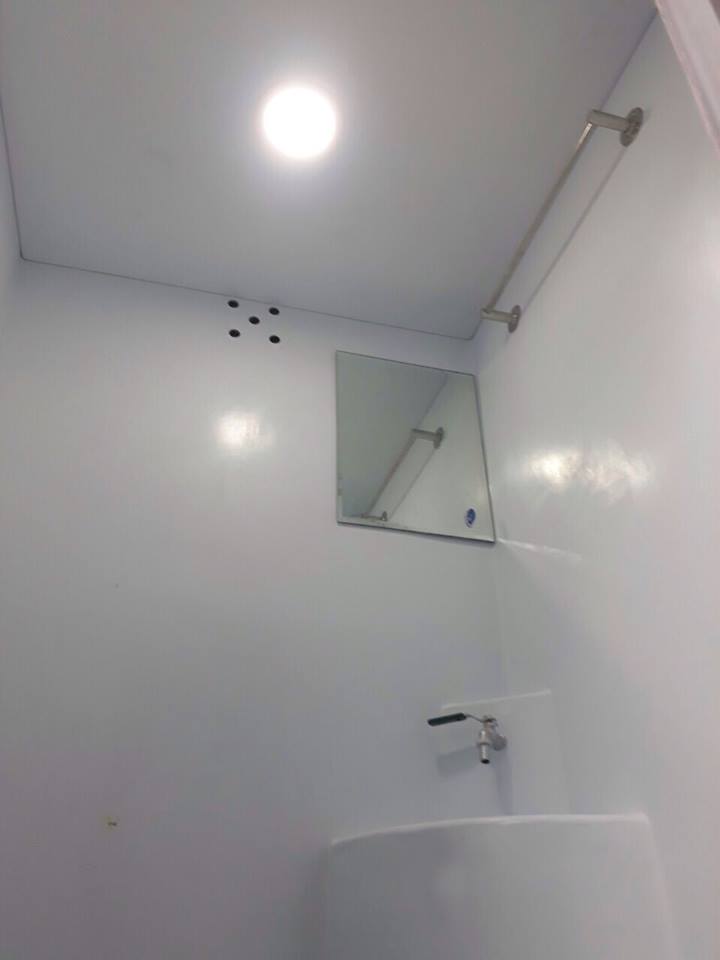 Nội thất nhà vệ sinh công trình Vinacabin V18.1