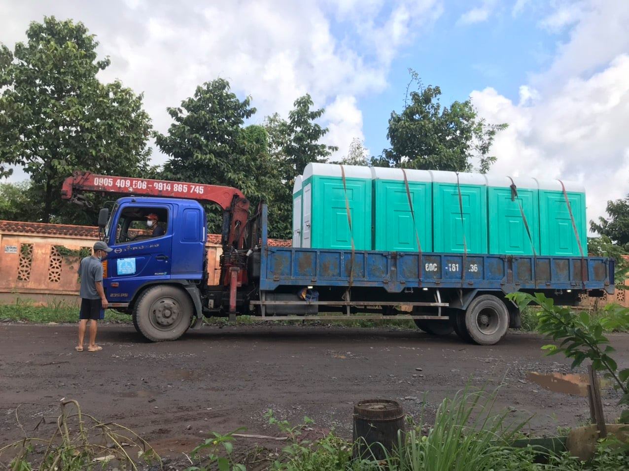 Nhà vệ sinh composite giá rẻ