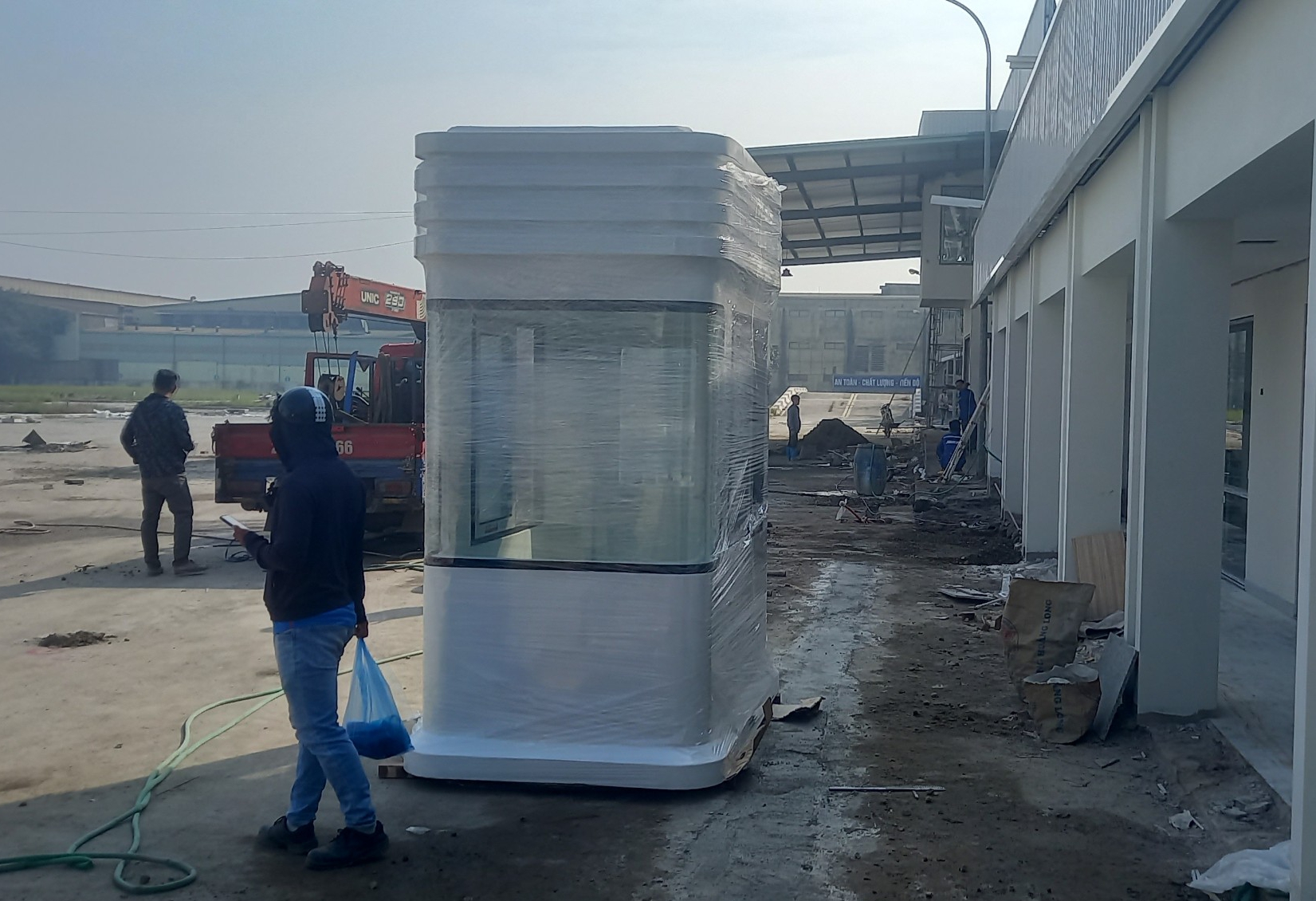 Thi công lắp đặt chốt gác bảo vệ