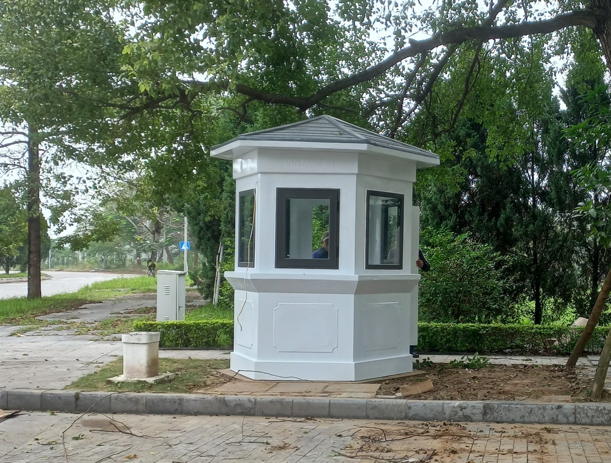 Lắp đặt bốt gác tại các khu đô thị mới